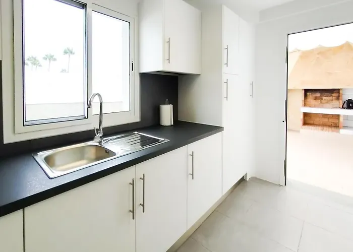 Pretty Terrace House In Maspalomas * 普拉亚戴尔雷安格莱斯